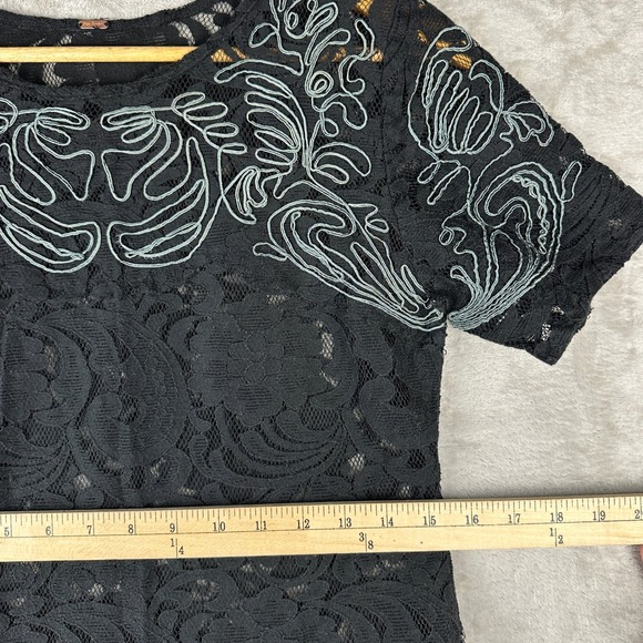 Free People Black Lace Embroidered Short Sleeve Flared Dress Sz Small / XS - Picture 6 of 7